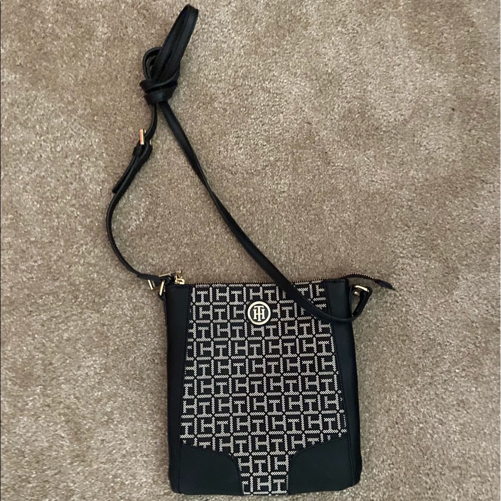 Black and Gold Crossbody